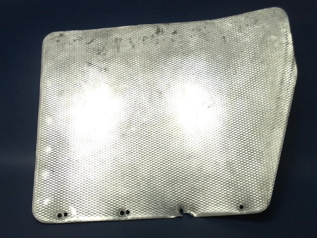 0511475-2 Cessna - KICK PLATE RH (CRACKED. SEE DETAILS)
