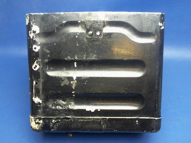 0413402-6 Cessna - BOTTOM BATTERY BOX (patched see details)