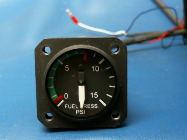 T041125015P010 UMA - ELECTRONIC FUEL PRESSURE GAUGE