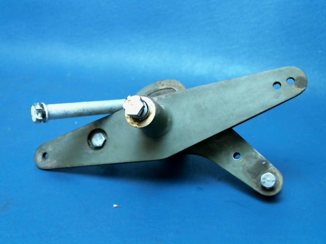 0760611-2 Cessna - BELLCRANK-AILERON RH