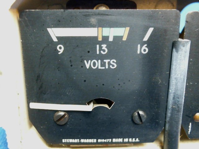 819472 Stewart Warner - GAGE VOLTS - Voltmeter GAUGE