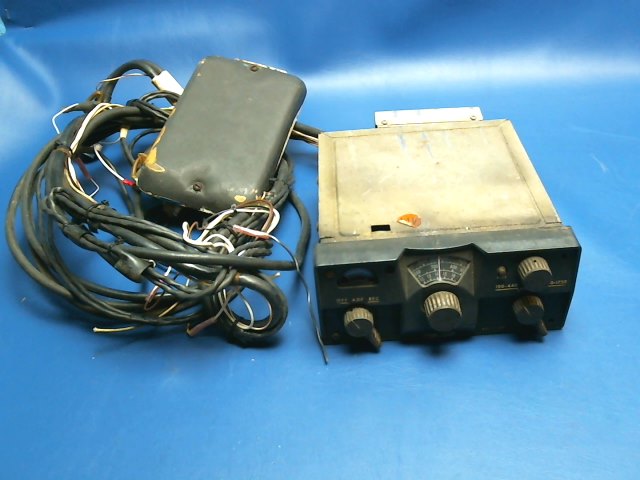 AS IS Bendix - ADF RECEIVER MODEL 201C Unknown Condition w/Antenna