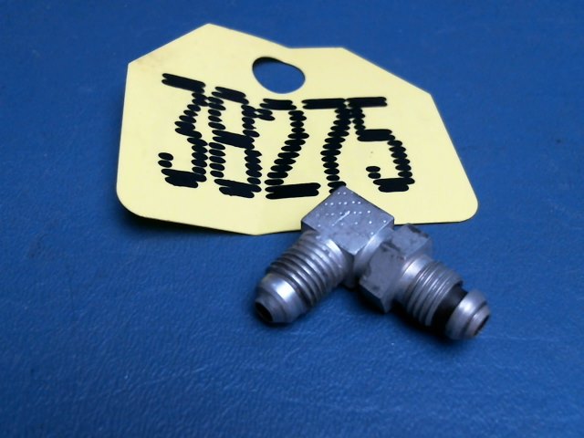 LW-10045 Lycoming - ELBOW 90 DEGREE 1/4 tube to 7/16-20 SELF SEAT
