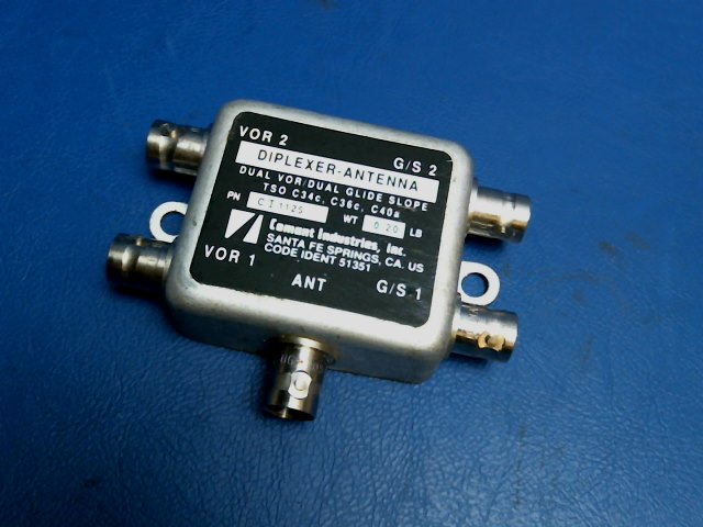 CI 1125 Comant - DIPLEXER - ANTENNA Dual glide slope and VOR