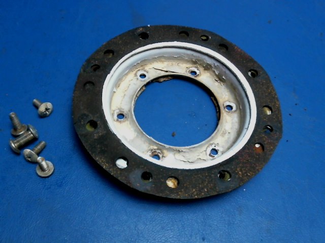 0523529-1 Cessna - Adapter. - Fuel Tank