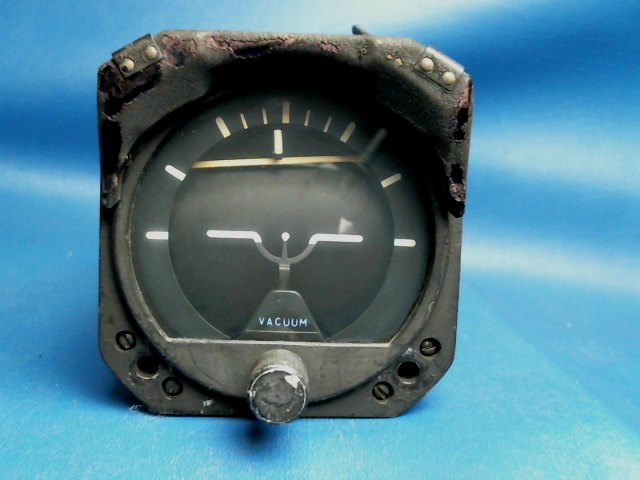715880-01 Bendix - ATTITUDE GYRO MODEL 2179A LIGHTED