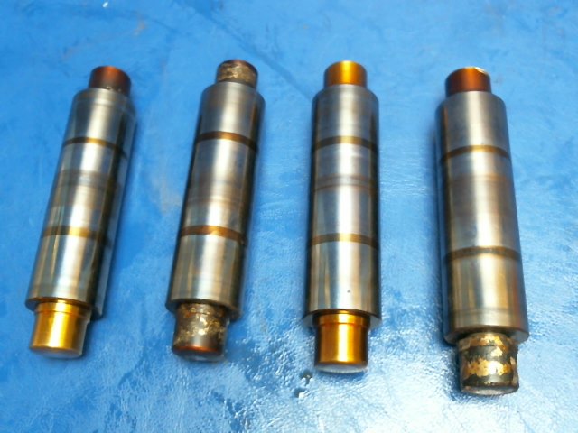 LW-14078 Lycoming IO-360-C1C - Piston Wrist Pins and Caps - SET OF 4