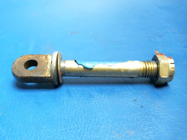 402 057 Piper - BOLT - Eye Upper Door Hinge (AN44-17A)