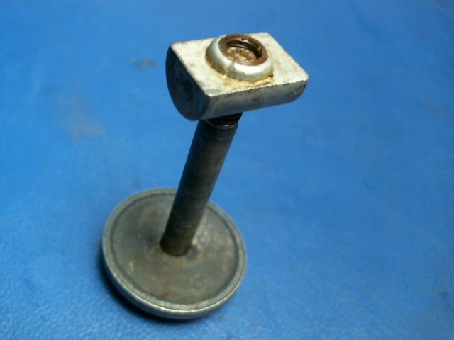 401 318 Piper - BOLT - (AN4-20A) with Barrel Nut