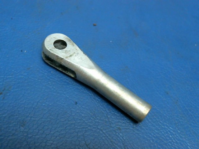 488 327 Piper - CLEVIS - (AN665-21R)