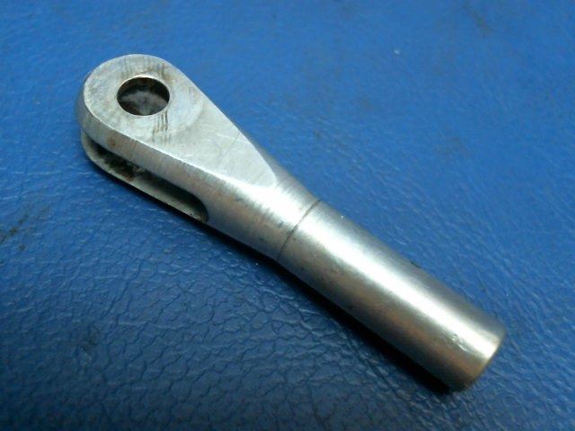 488 327 Piper - CLEVIS - (AN665-21R)