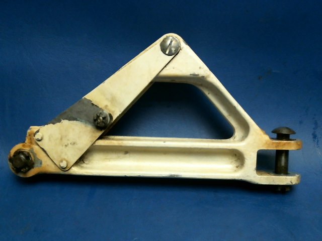 67025-02 Piper - LINK-Main gear truss assembly left