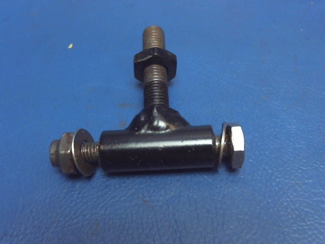 67358-40 Piper - LINK - Nose gear door