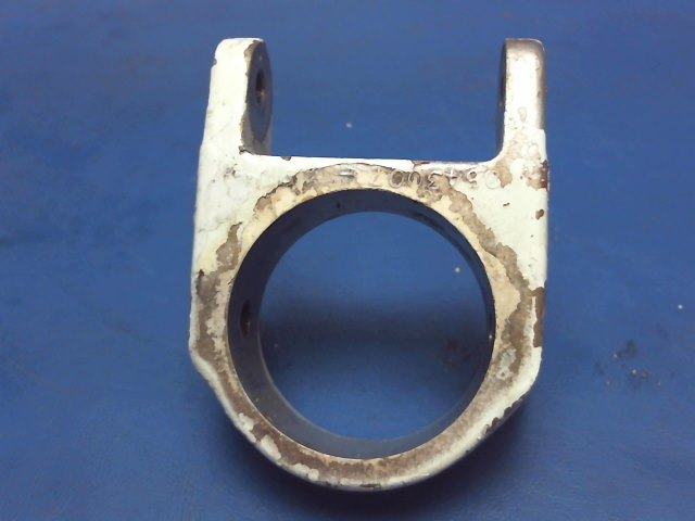 0543007-2 Cessna - Nose Gear Collar - Fitting