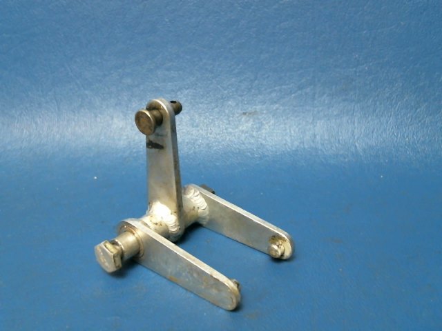 0843400-81 Cessna - BELLCRANK - UPPER LANDING GEAR