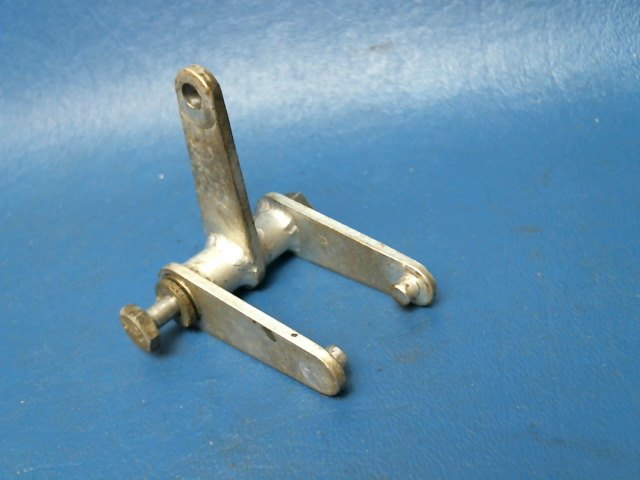 0843400-81 Cessna - BELLCRANK - UPPER LANDING GEAR