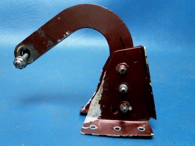 1217011-9 Cessna - Bracket Assembly - Nose Gear Door - LH FWD (Cracked - See Photos)