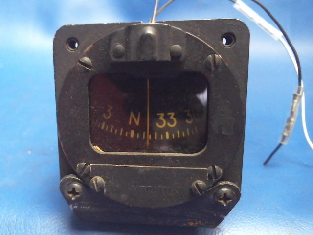 C660501-0201 Cessna - COMPASS with Mounting Bracket (Whiskey Compass)