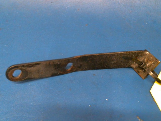 37658-01 Piper - BRACKET- Cowl support left engine inboard right engine outboard