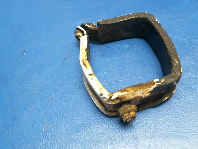 67277-00 Piper - CLAMP