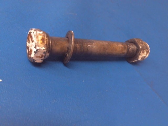 402 960 Piper - BOLT- (NAS464P8A-44)