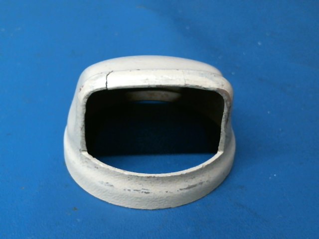 65735-18 Piper - CUP - Air vent (CRACKED)