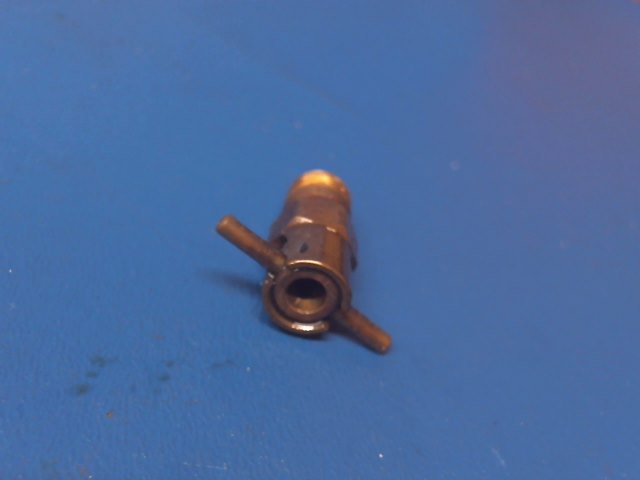 CCA-1550 Piper - DRAIN FUEL