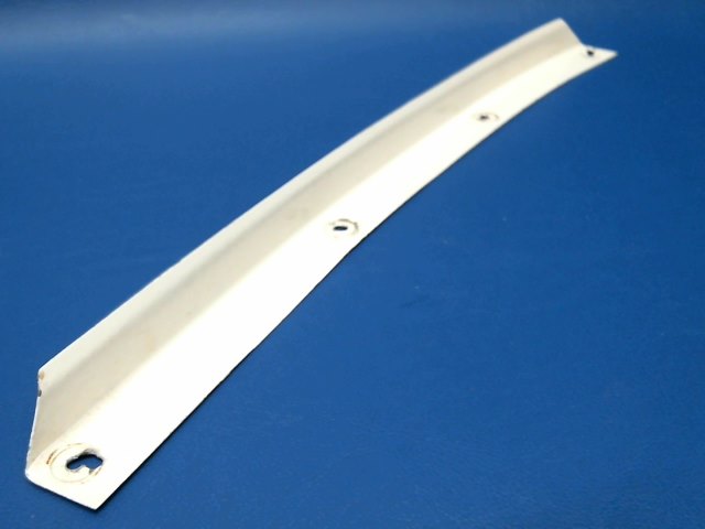 63071-07 Piper - RETAINER - Right rear rear window