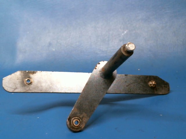 37290-00 Piper - BELLCRANK - AILERON LH w/BUSHING