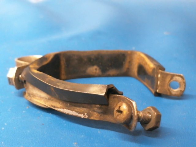 67277-00 Piper - CLAMP