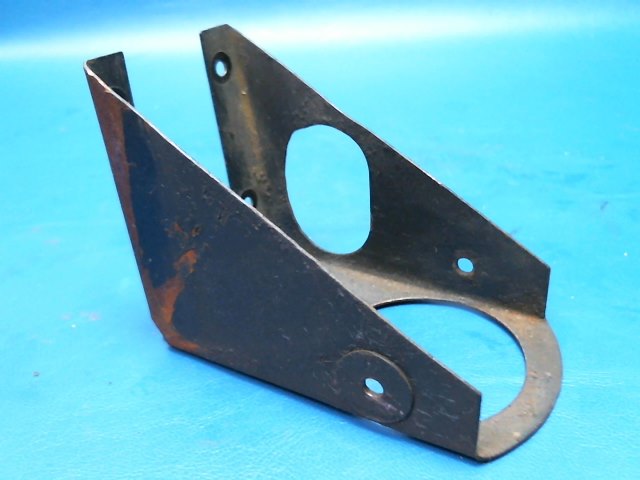 63834-00 Piper - BRACKET - Gascolator mounting