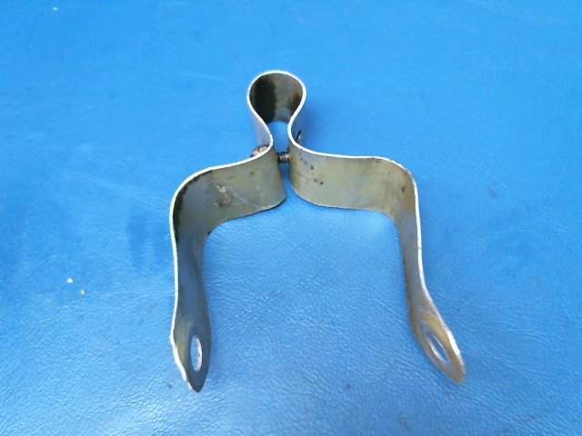 63332-03 Piper - CLIP - Hose top or bottom