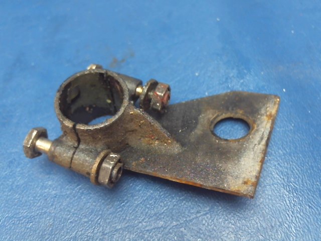 96592-00 Piper - BRACKET - Landing light switch nose gear