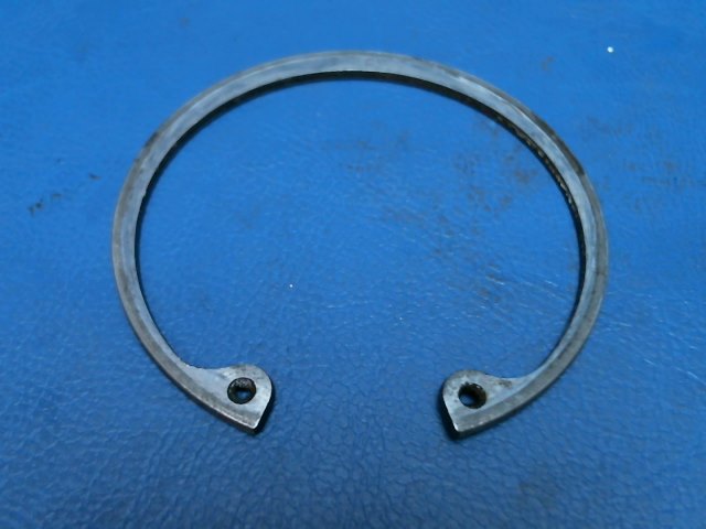 484 705 Piper - RING - Retaining (5000-200)