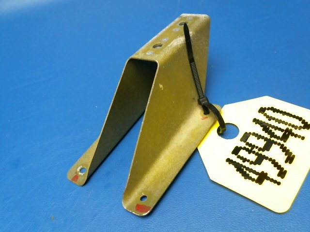 36865-02 Piper - SUPPORT - Bearing block