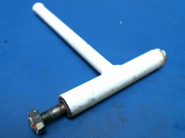 67357-00 Piper - LINK ASSY - Nose gear door