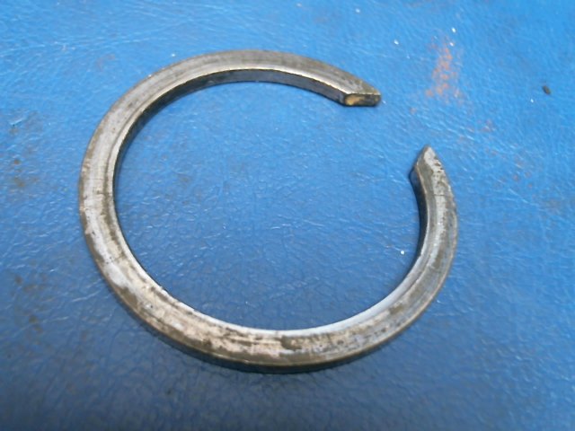 484 720 Piper - SNAP RING (3478)
