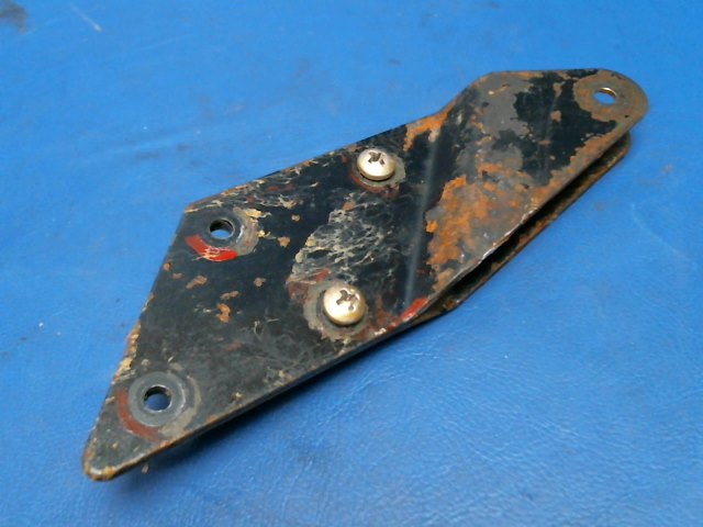 NPN Piper - LINK - Seat belt attachment