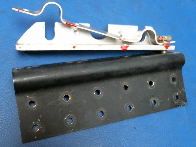 96264-00 Piper - ANGLE assy - Cable guard