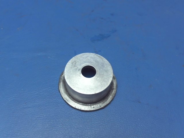 35158-02 Piper - PLUG - Axle