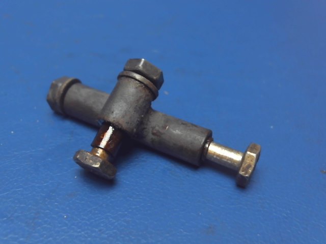 37511-15 Piper - TRUNNION - COWL FLAP ACUATION