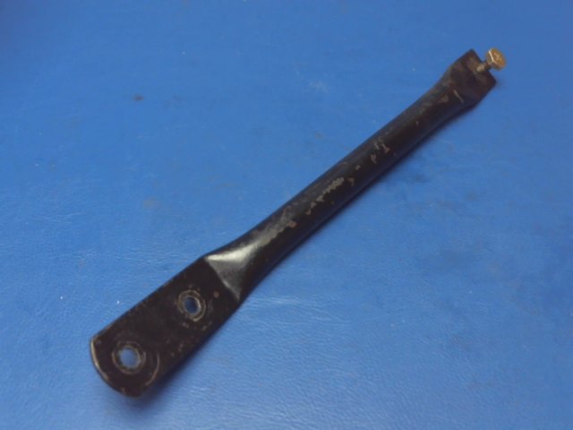 69161-00 Piper - TUBE Pitch servo support