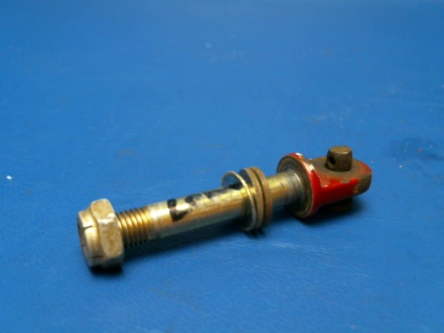 402 057 Piper - EYE BOLT - Door hinge (AN44-17A)