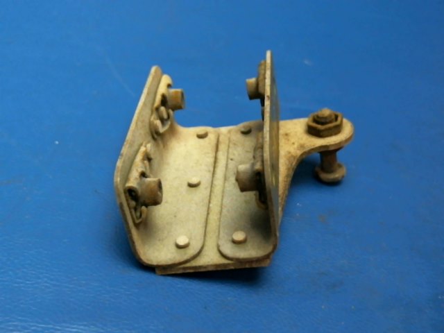 95784-00 Piper - SUPPORT - Spring nose gear door