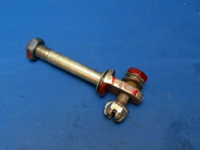 402 057 Piper - BOLT - (AN44-17A)
