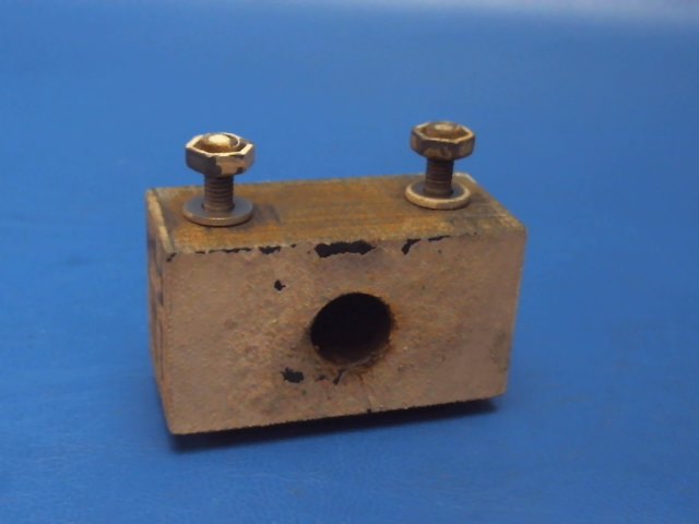 95775-00 Piper - BLOCK - Bearing nose gear door actuation