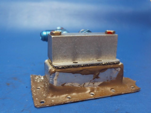 37187-00 Piper - MANIFOLD - Fuel drain