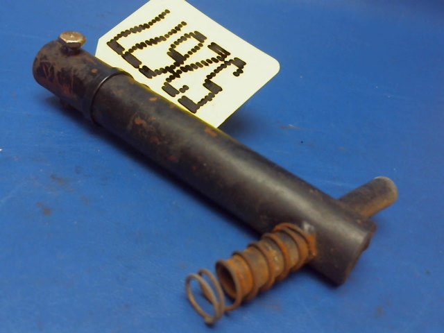 0411307 Cessna - Arm -Rudder Pedal