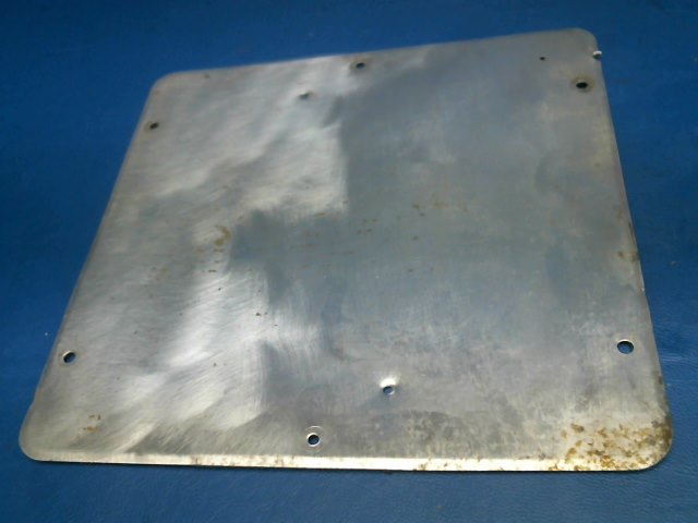 0811375-33 Cessna - COVER-INSPECTION CONTROL BELLCRANK