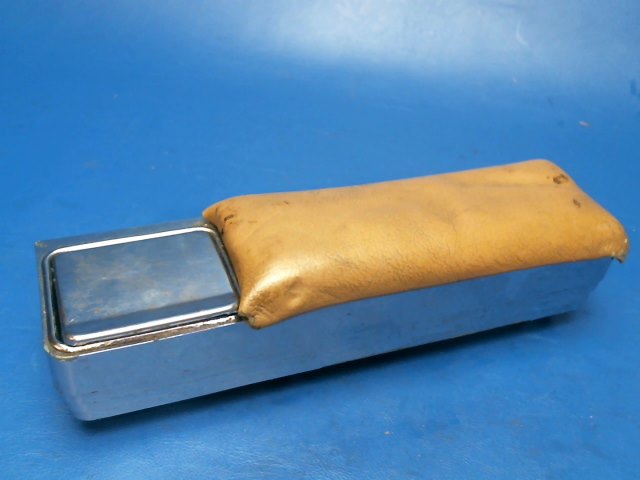 66710-17 Piper - HOUSING ASSEMBLY - Armrest right
